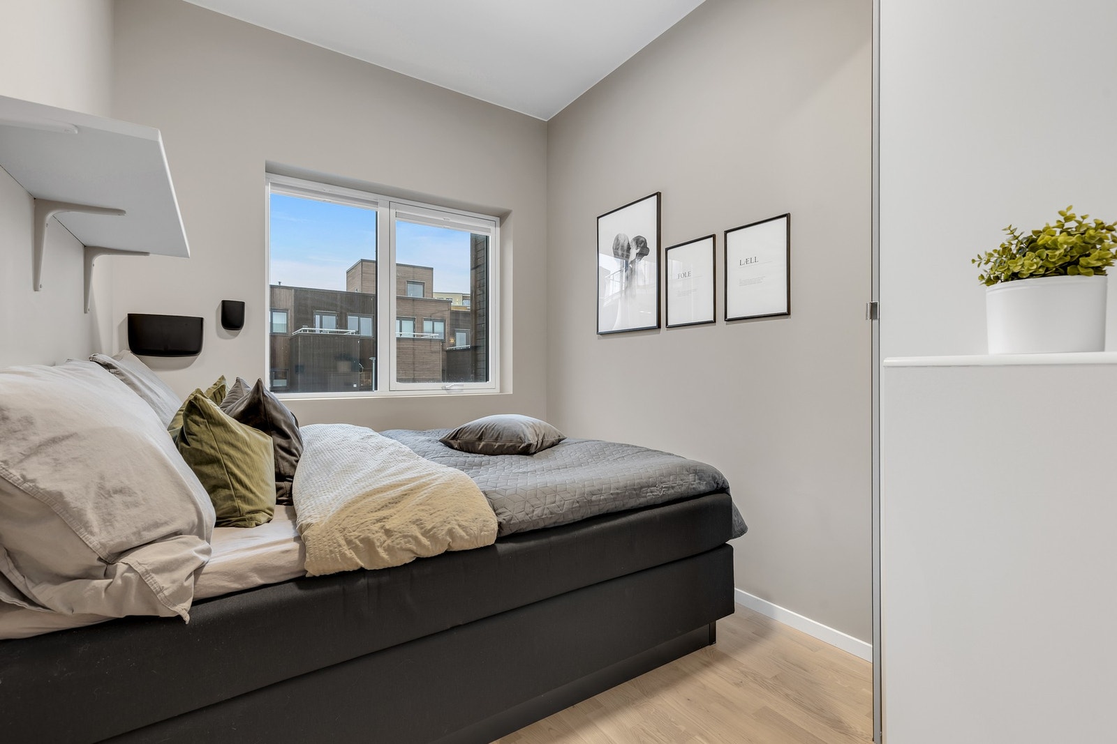 Lyst og trivelig soverom på 7 kvm. Galleribilde