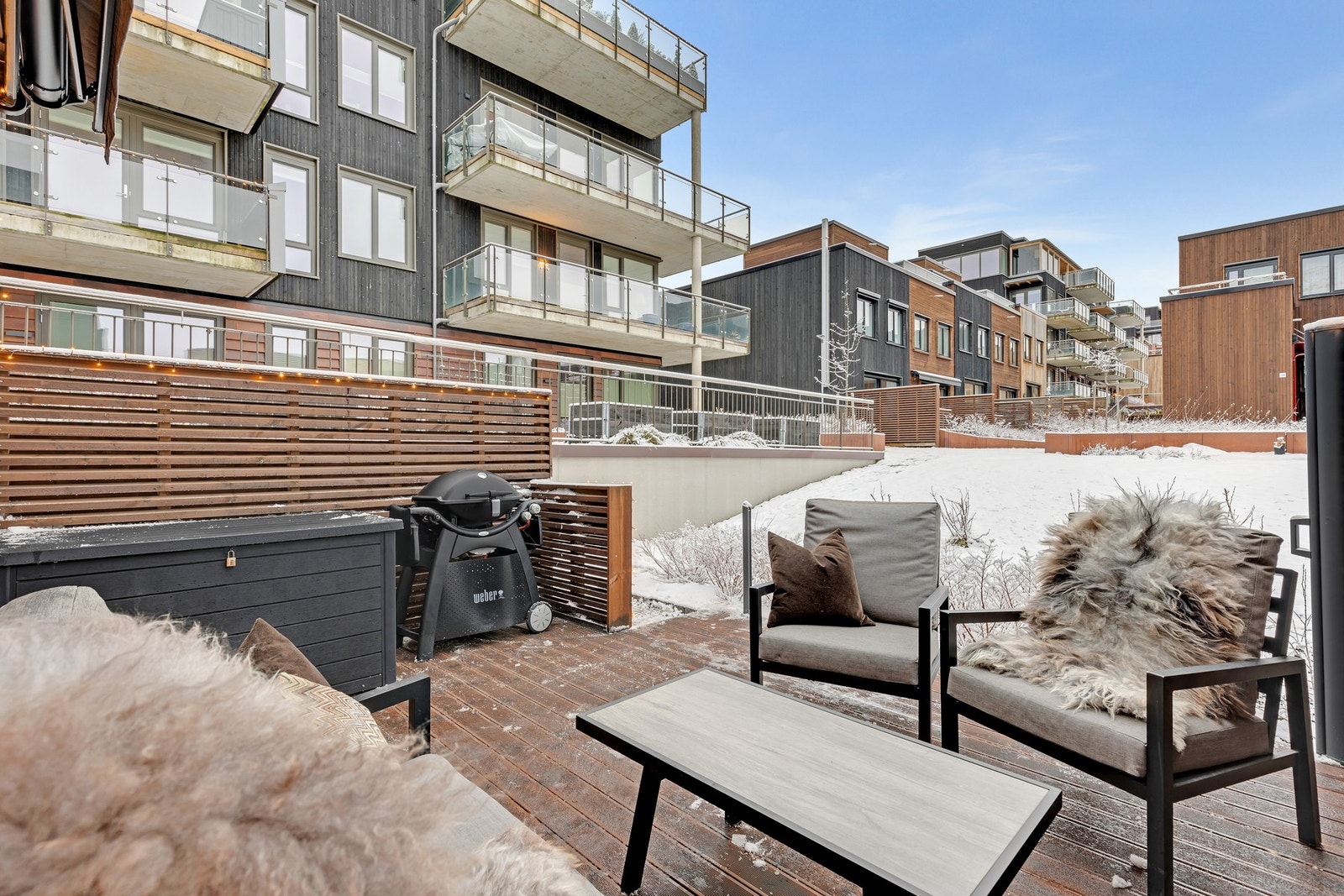 Boligen varmes opp via fjernvarme med vannbåren gulvvarme. Galleribilde