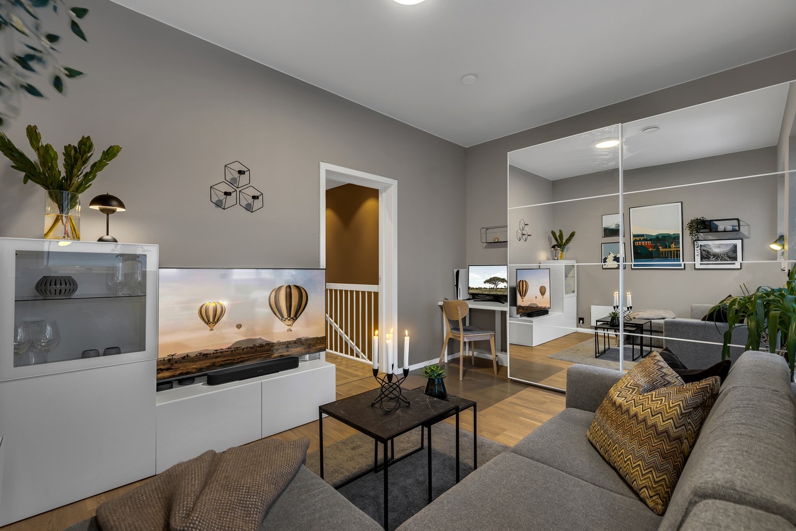 Det opprinnelige hovedsoverommet er 12,6 kvm, men er i dag innredet som en ekstra stue og kontorplass. Galleribilde