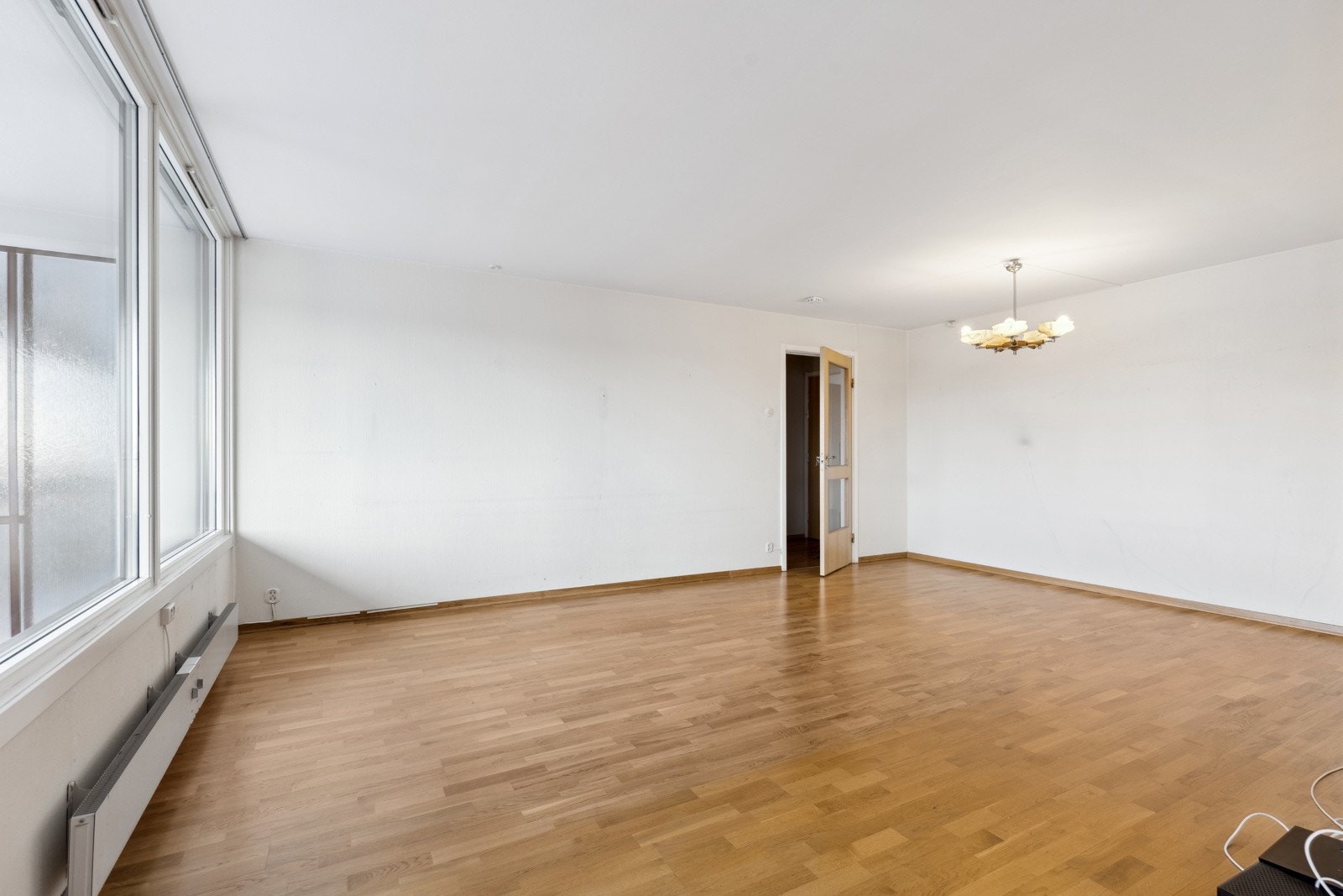 Du har god plass til både salong og spisestue. Galleribilde