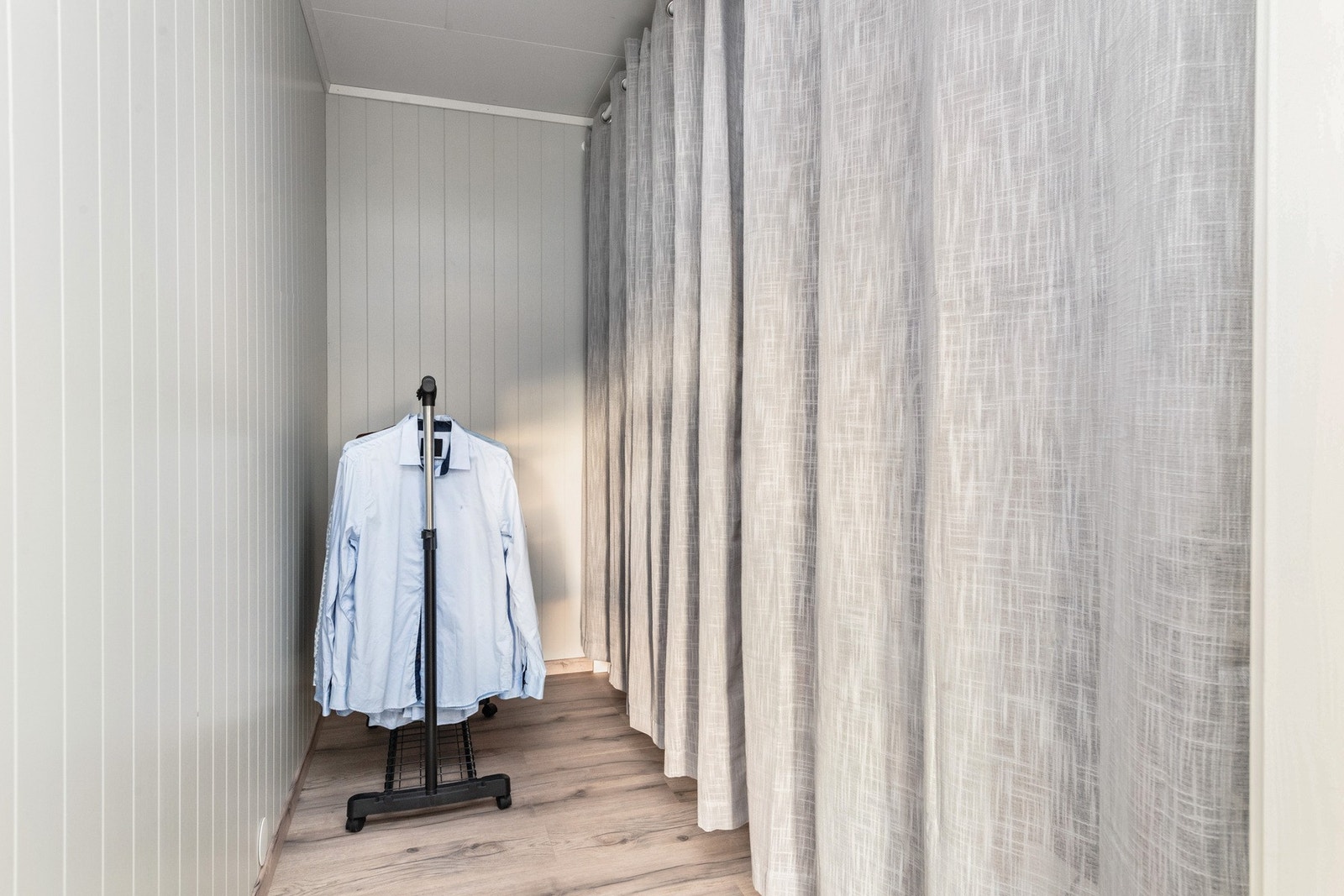 Walk-in-garderobe. Galleribilde