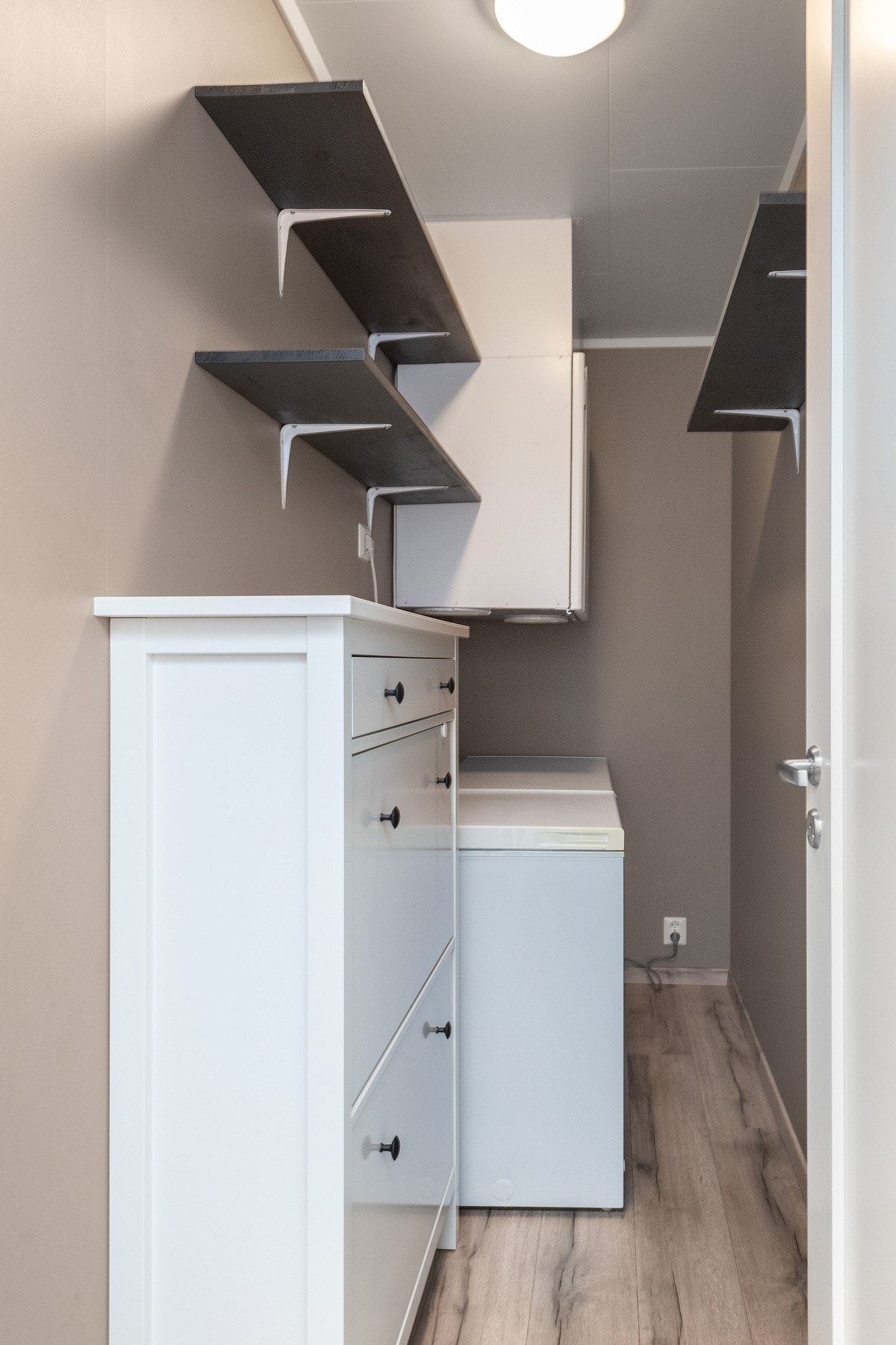 Bod med ventilasjonsagregat. Galleribilde