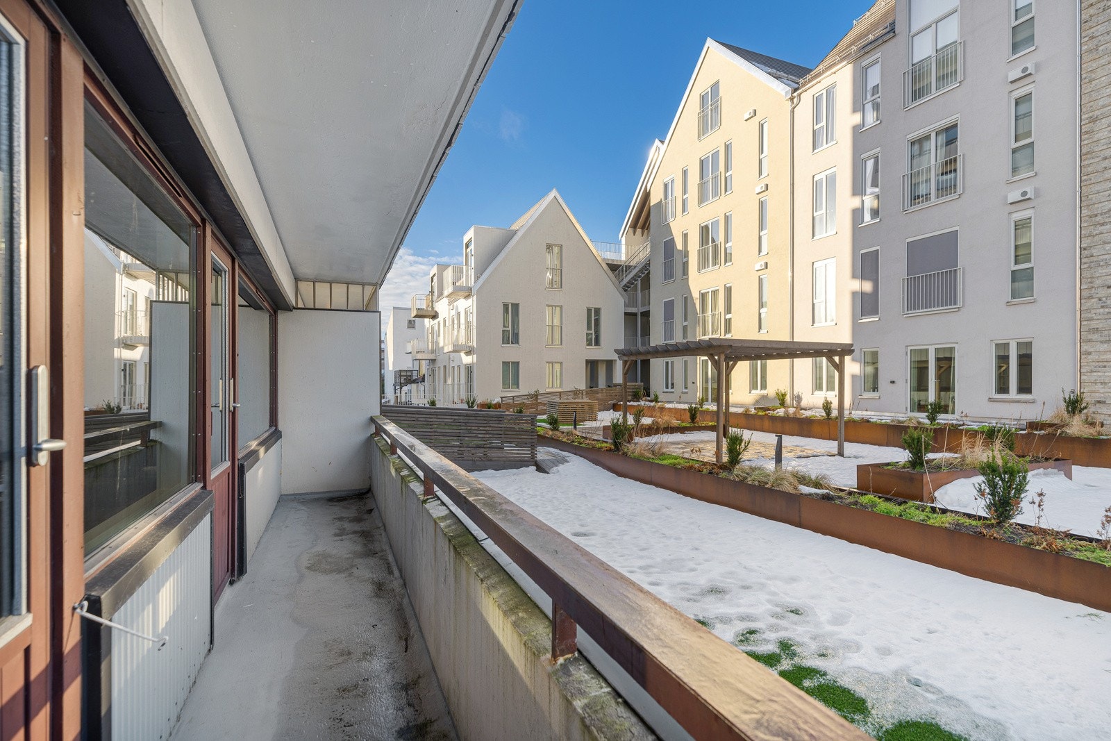 Balkong ut fra stuen Galleribilde