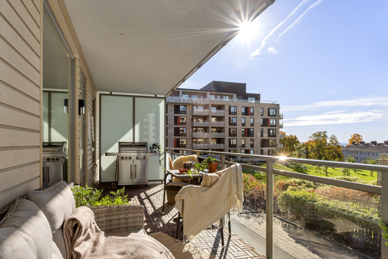 Christer Sebbah v/ EIE Løren ønsker velkommen til Hans Nordahls gate 62! Galleribilde