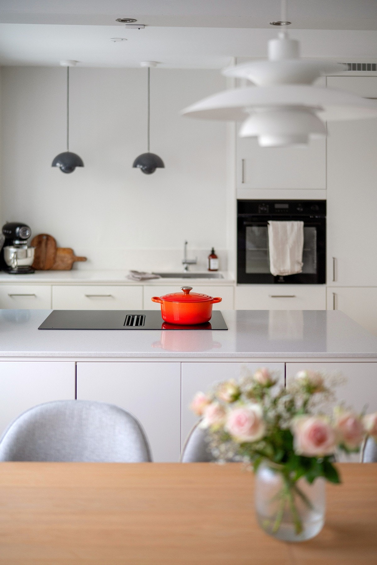 Leiligheten har mange kvaliteter man ønsker en leilighet skal inneholde, samtidig med gåavstand til alle fasiliteter Stavanger sentrum kan tilby. Galleribilde