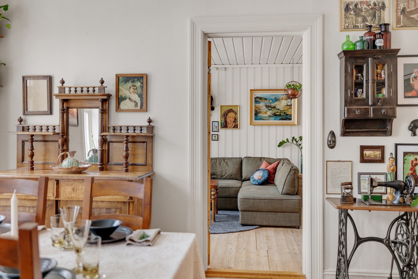 Fra stuen er det inngang til hovedsoverommet Galleribilde