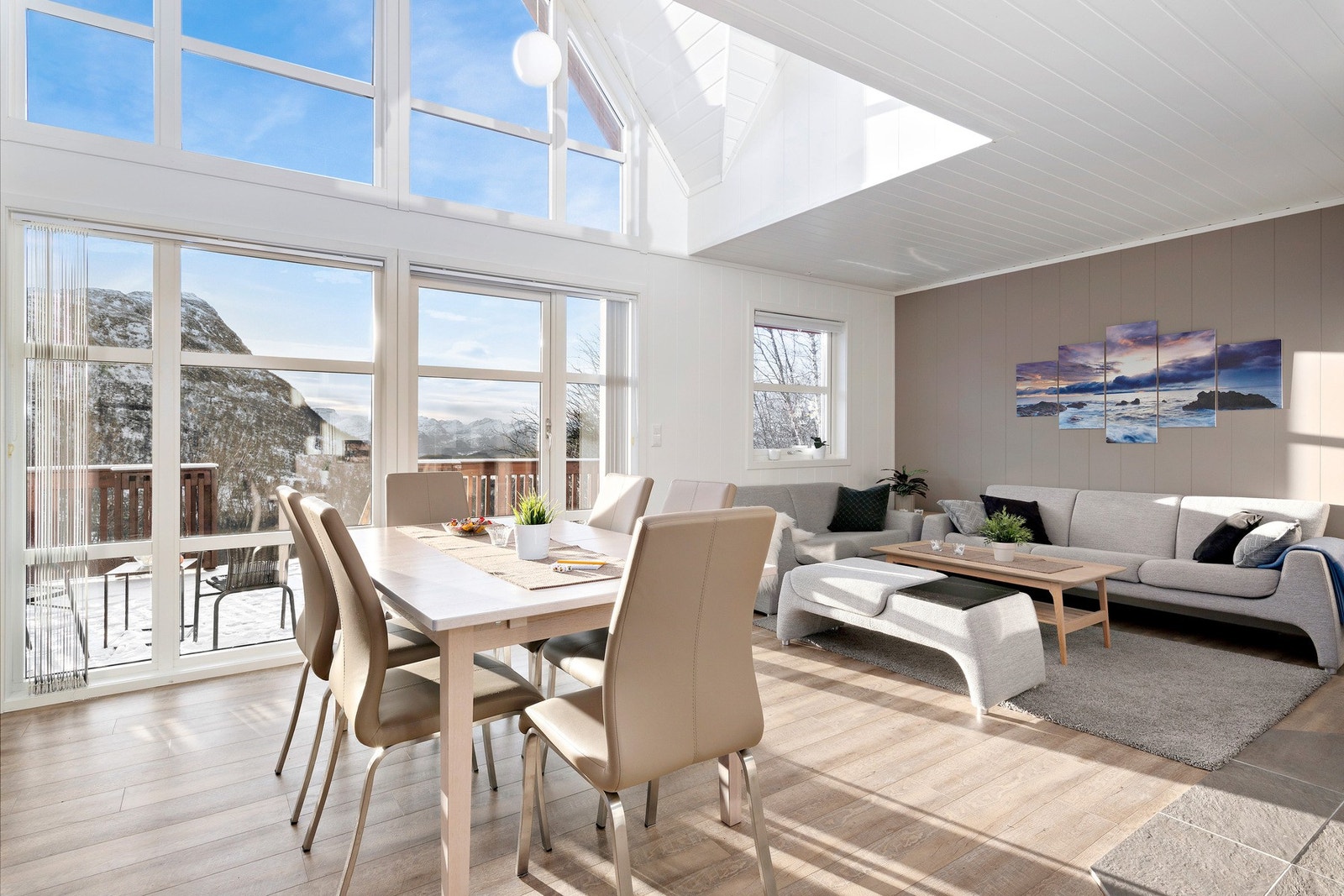 Hytta fra 2016 holder god standard og er særdeles pent brukt. Galleribilde