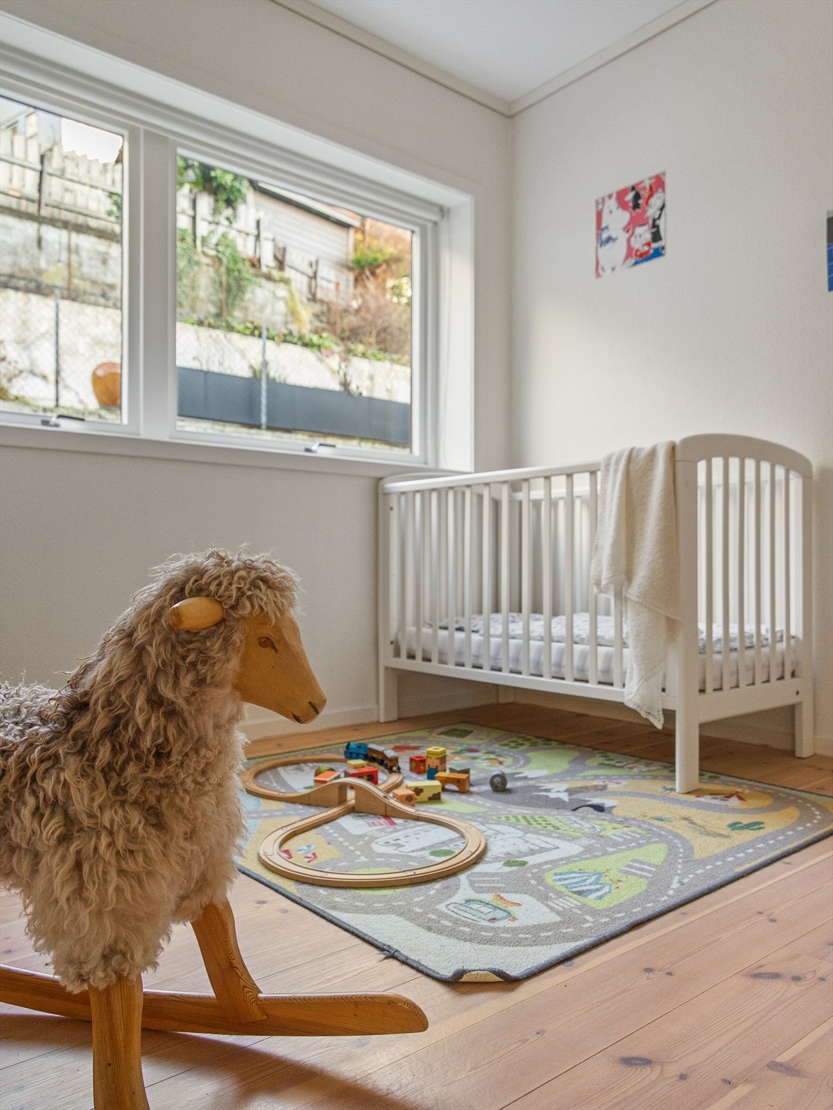 Soverom 2 er også av god størrelse. Galleribilde