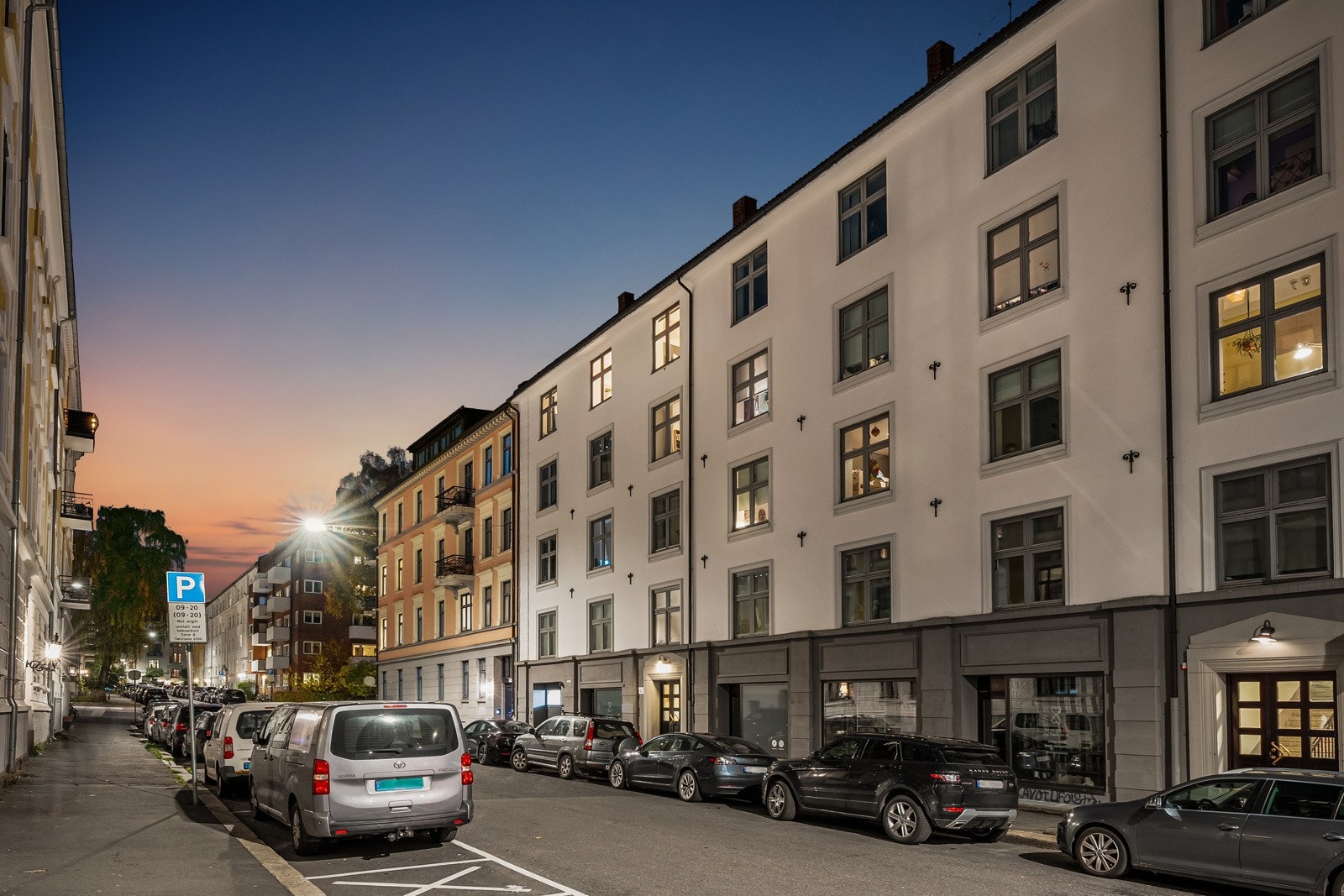 Svært sentral, men tilbaketrukket beliggenhet. Galleribilde