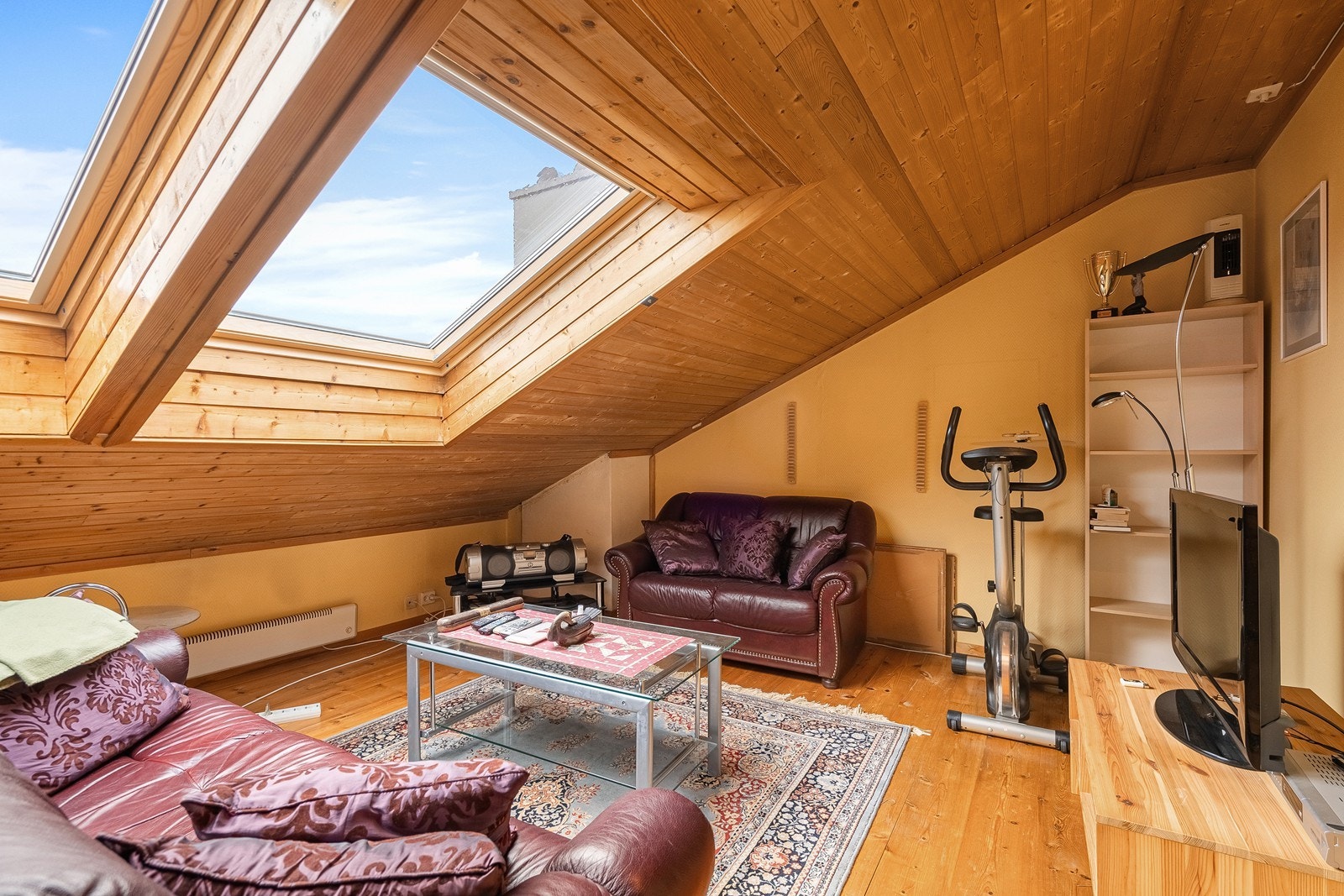 Innredet loftstue (ikke godkjent) Galleribilde