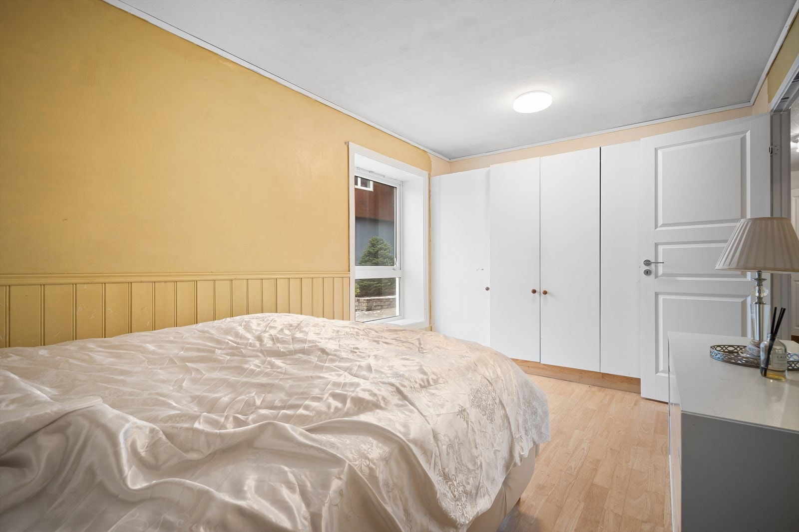 Her er det god plass til oppbevaring Galleribilde