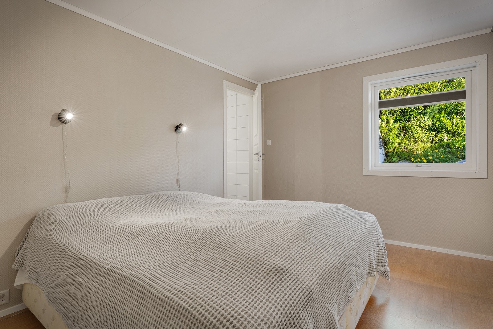 Hovedsoverom befinner seg i 1. etasje og er av god størrelse. Galleribilde