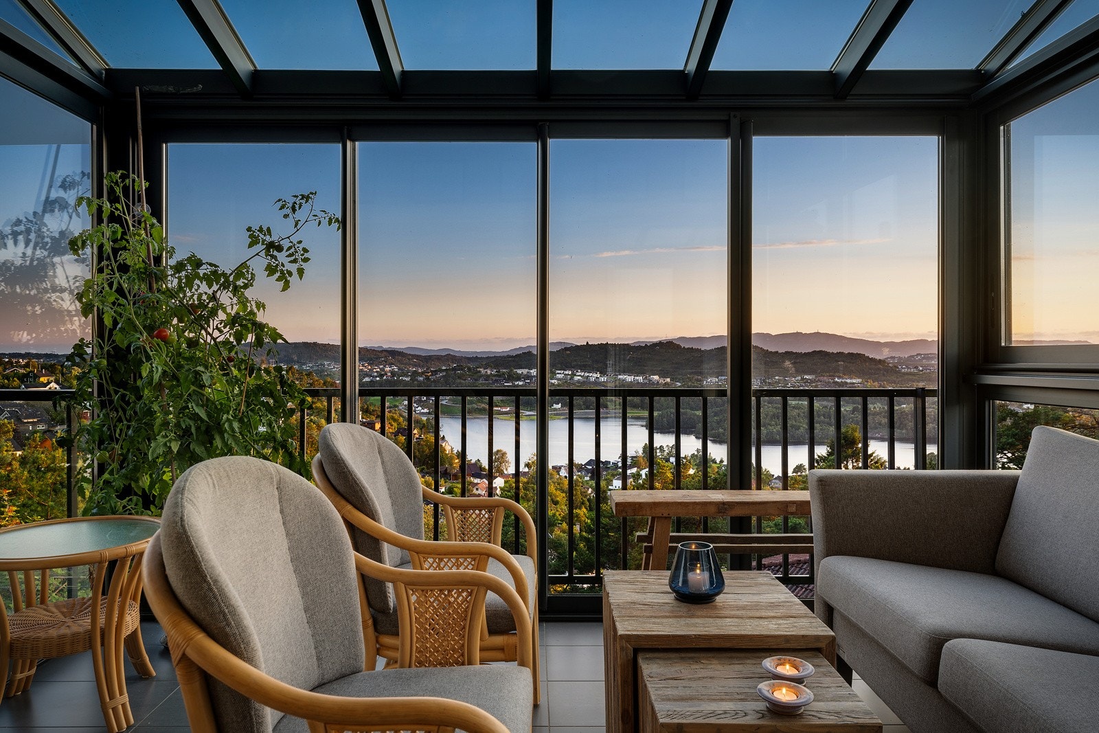 Verandaen imponerer også på kveldstid med nydelige solnedganger. Galleribilde