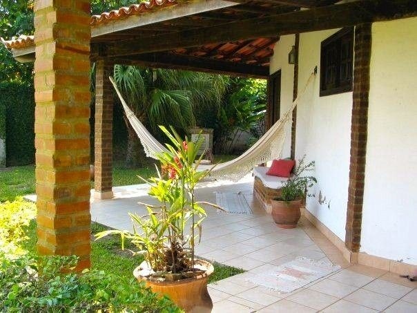 Et av eiendommens mange sjarmerende uteplasser. Galleribilde