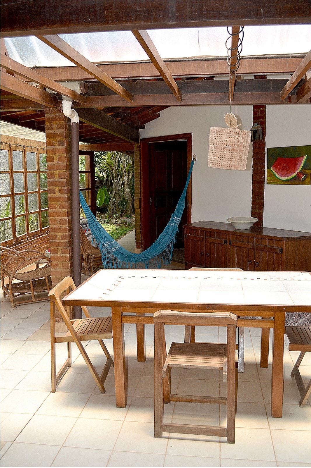 Spisestue / innebygget atrium med delvis glasstak Galleribilde