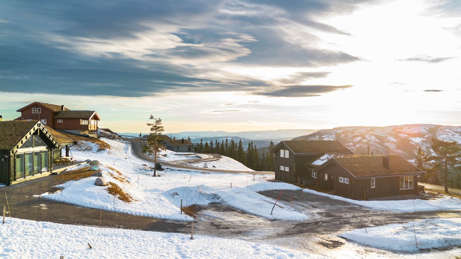 For fjellvandring er Lifjell på sitt beste fra mai til slutten av oktober. Galleribilde