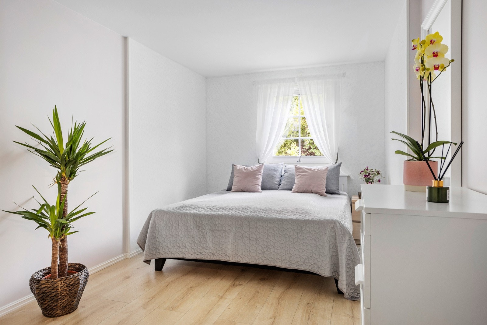 Boligen har 3 gode soverom i 1 etasje. Galleribilde