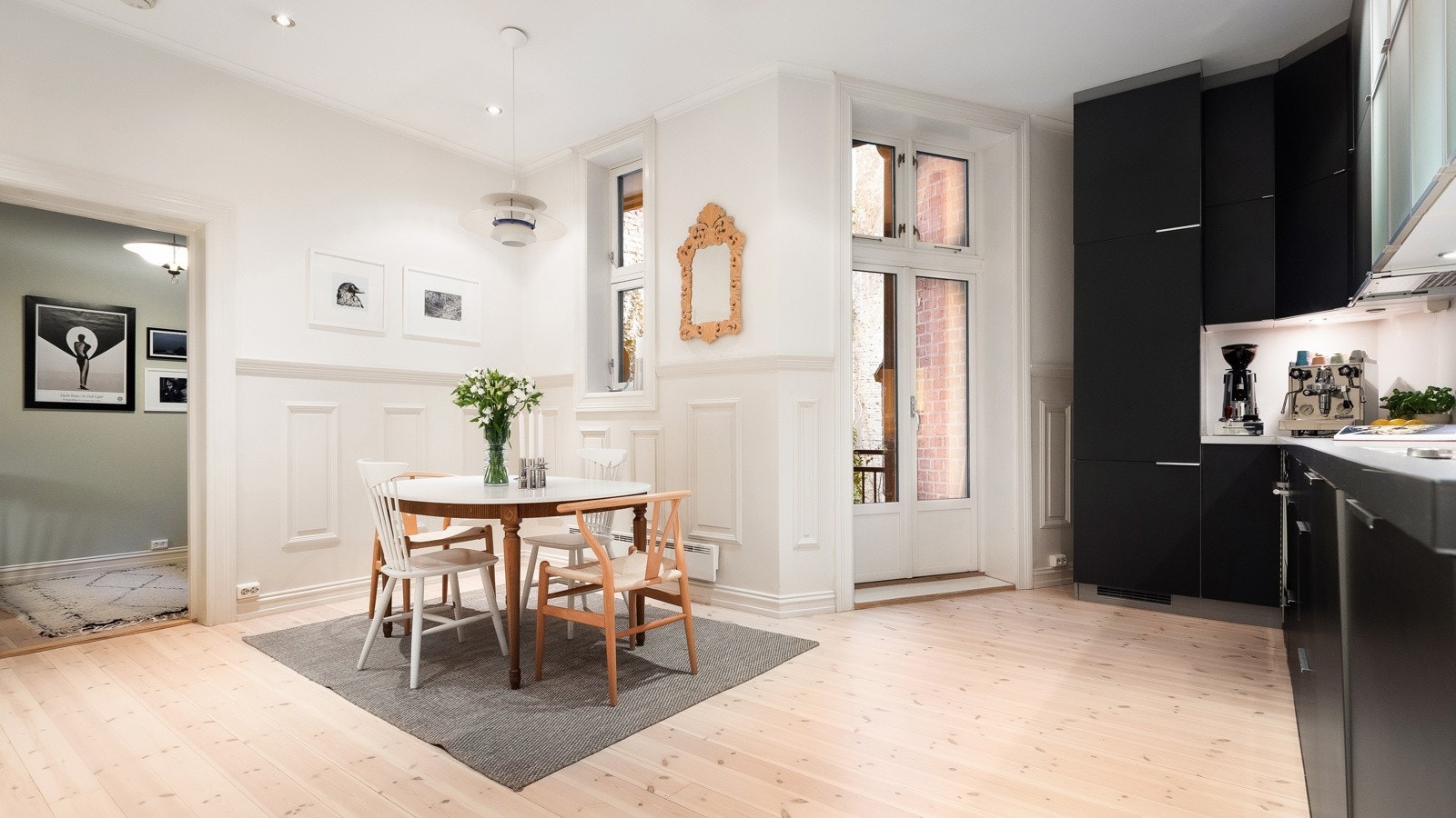 Plass til stor spiseseksjon. Galleribilde