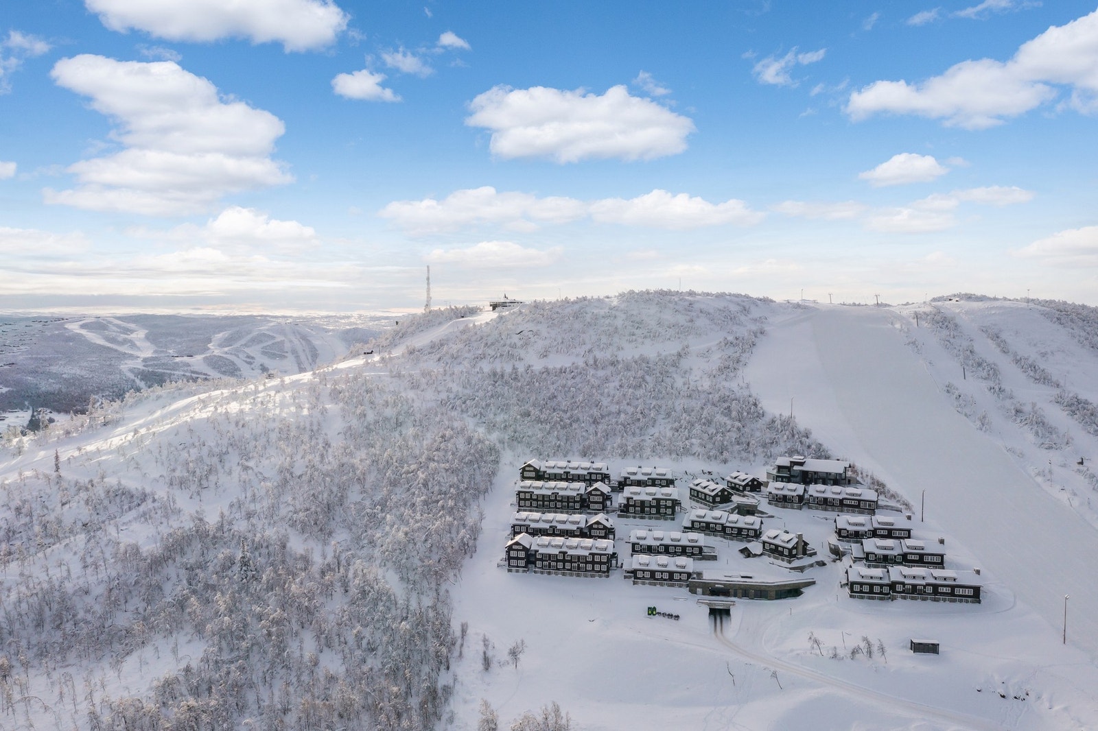 Her har man skisenteret som nærmeste nabo Galleribilde