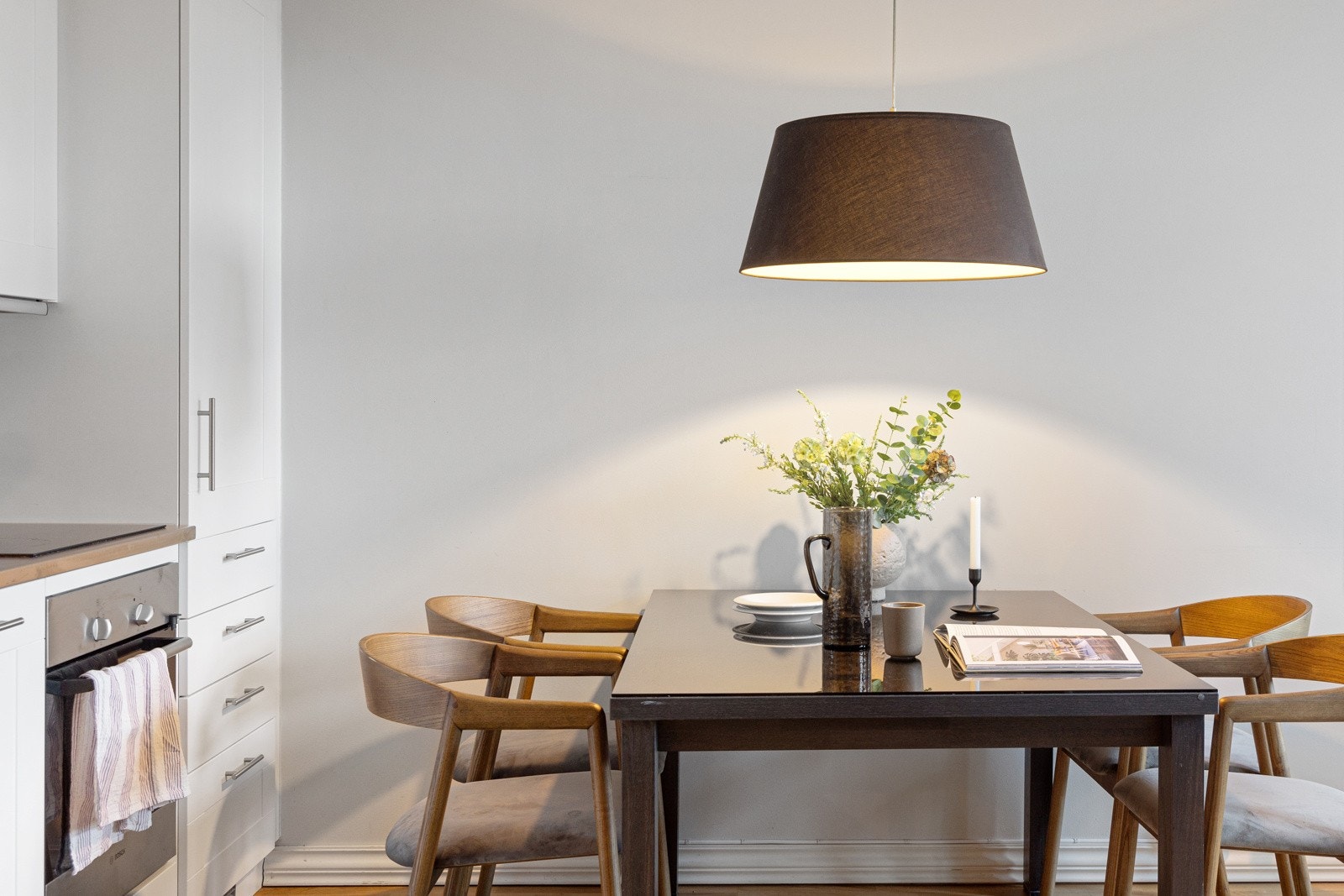 God plass til spisebord. Galleribilde