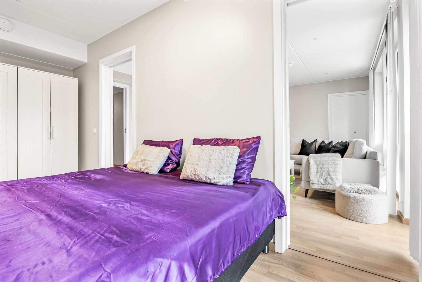 Hovedsoverom med adkomst fra begge sider av sengen. Galleribilde