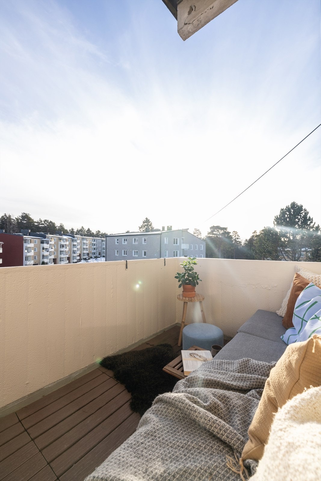 - I følge eier har du solen fra morgen til ca. kl. 17.00 på sommerstid - Galleribilde
