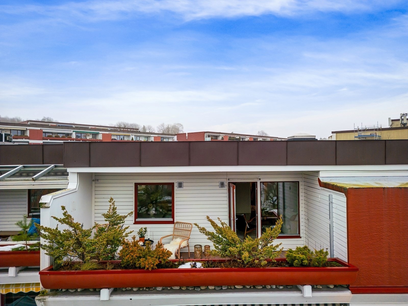 Leiligheten ligger veldig fin til med fin utsikt over Ullern og mot Holmenkollen Galleribilde