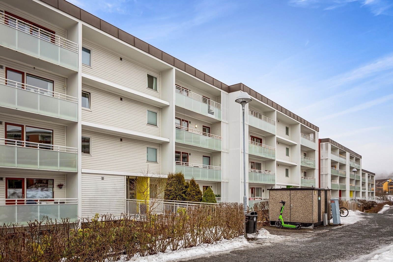 Fra inngangspartiet, kort vei til garasjen Galleribilde