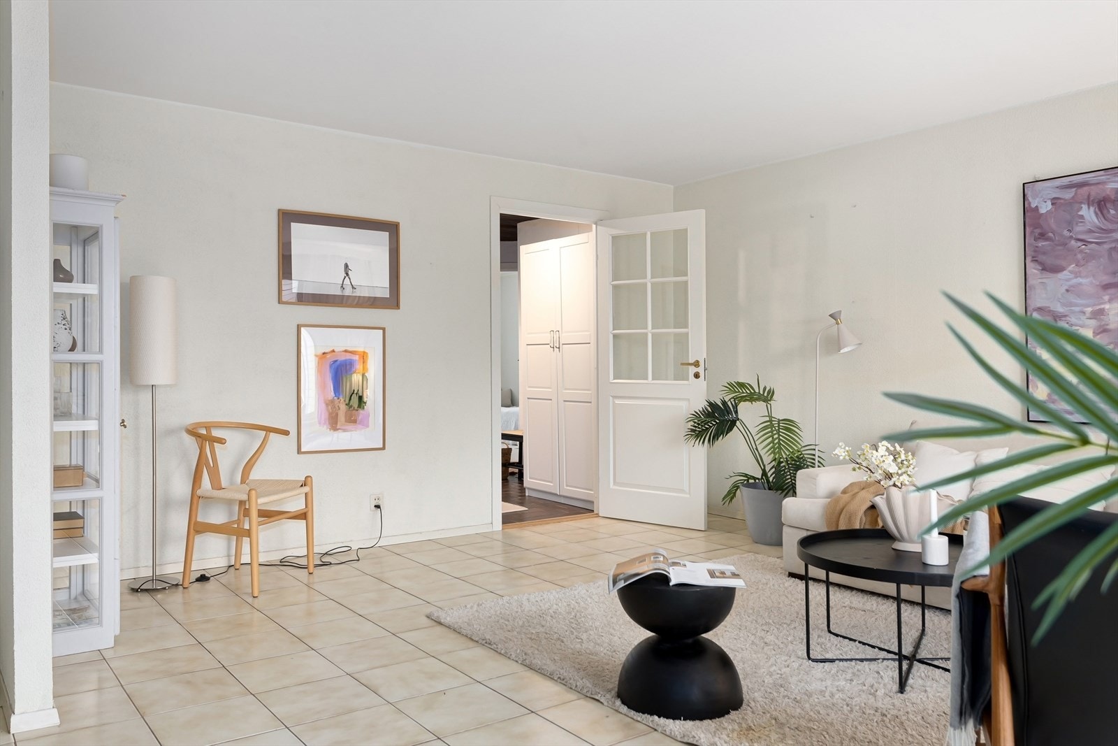 Glassdør mellom stuen og entréen Galleribilde