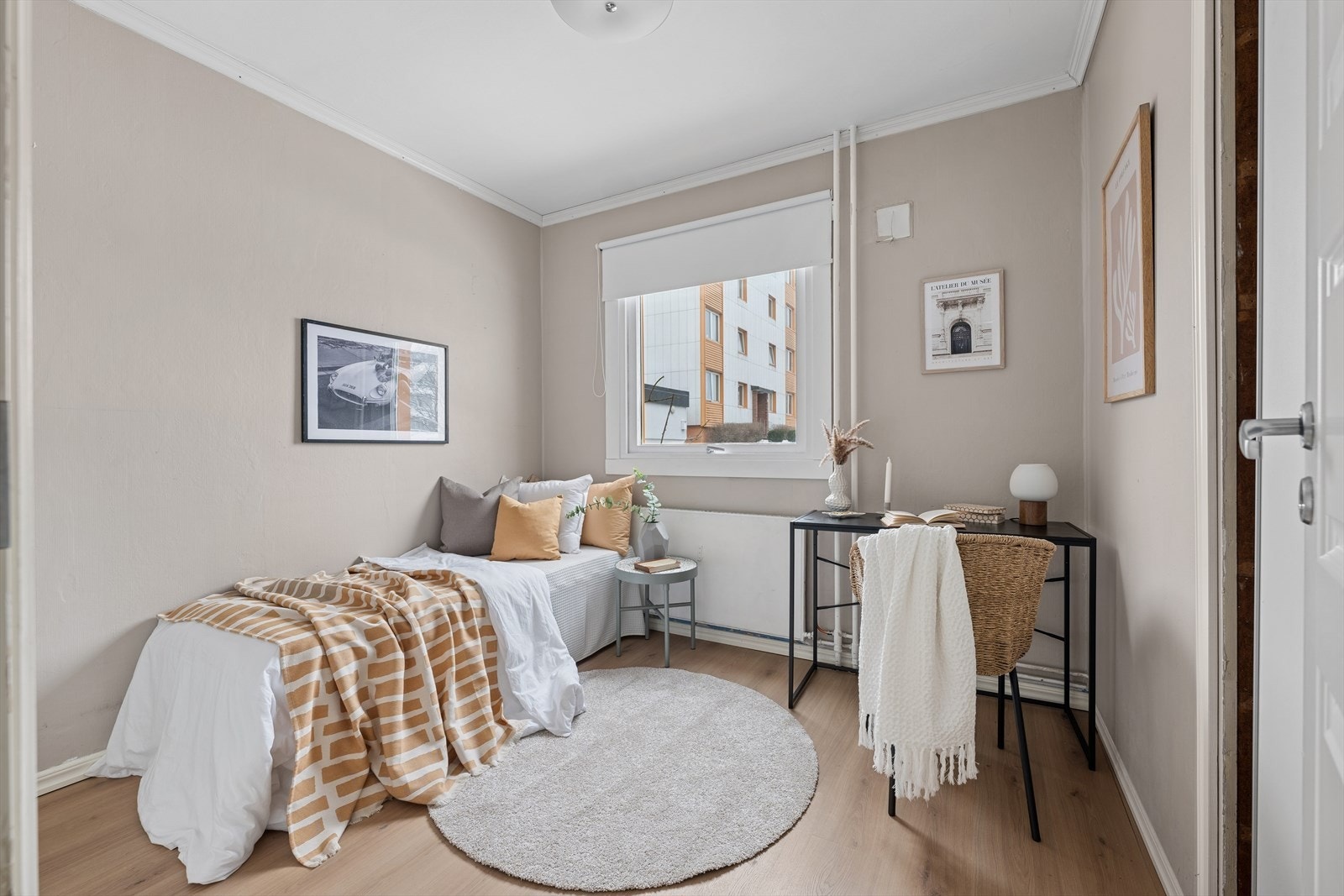 Soverom 2 er også av god størrelse, med fin plass til å innrede som barnerom/gjesterom. Galleribilde