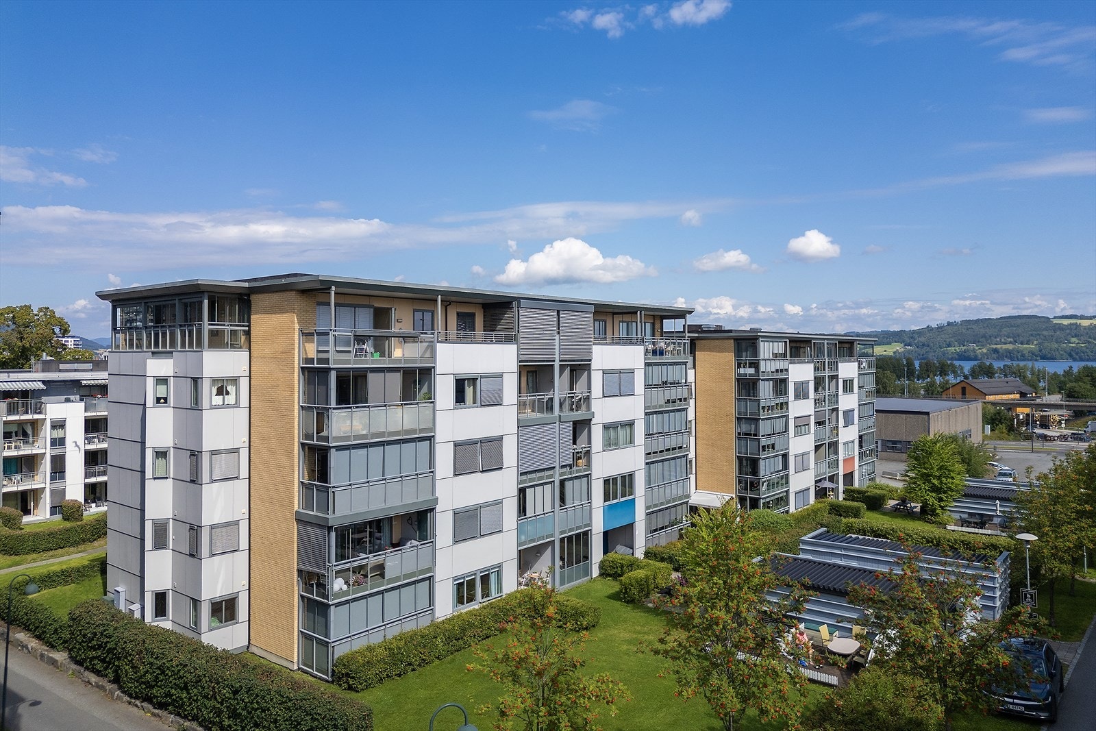Gangavstand til alle byens fasiliteter. Galleribilde