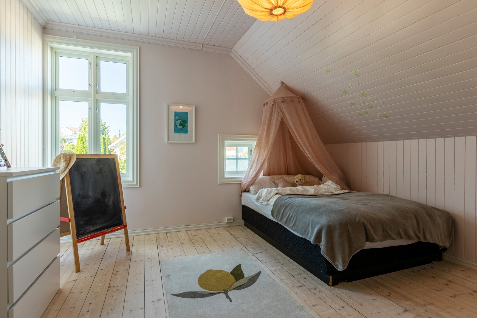 I tillegg finnes 2 koselige barnerom. Galleribilde