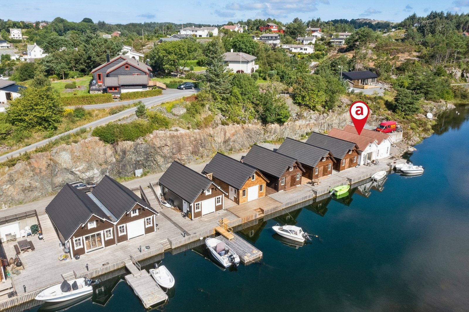 Dronefoto over Mælandsvågen Galleribilde