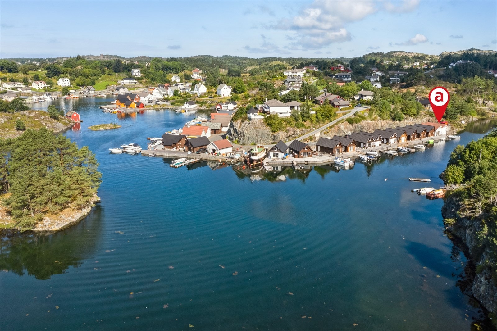 Dronefoto over Mælandsvågen Galleribilde
