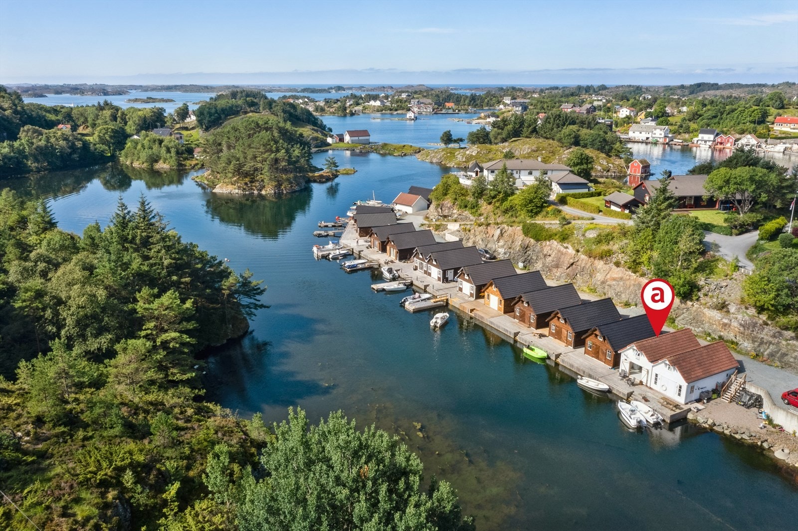 Dronefoto over Mælandsvågen Galleribilde