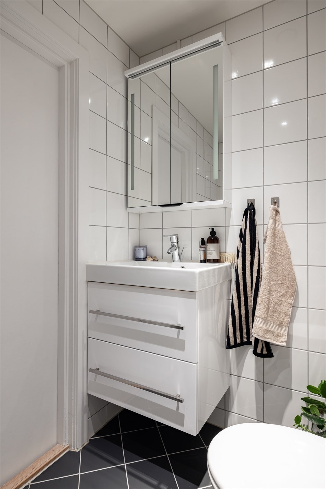 Lekkert bad med moderne standard. Galleribilde