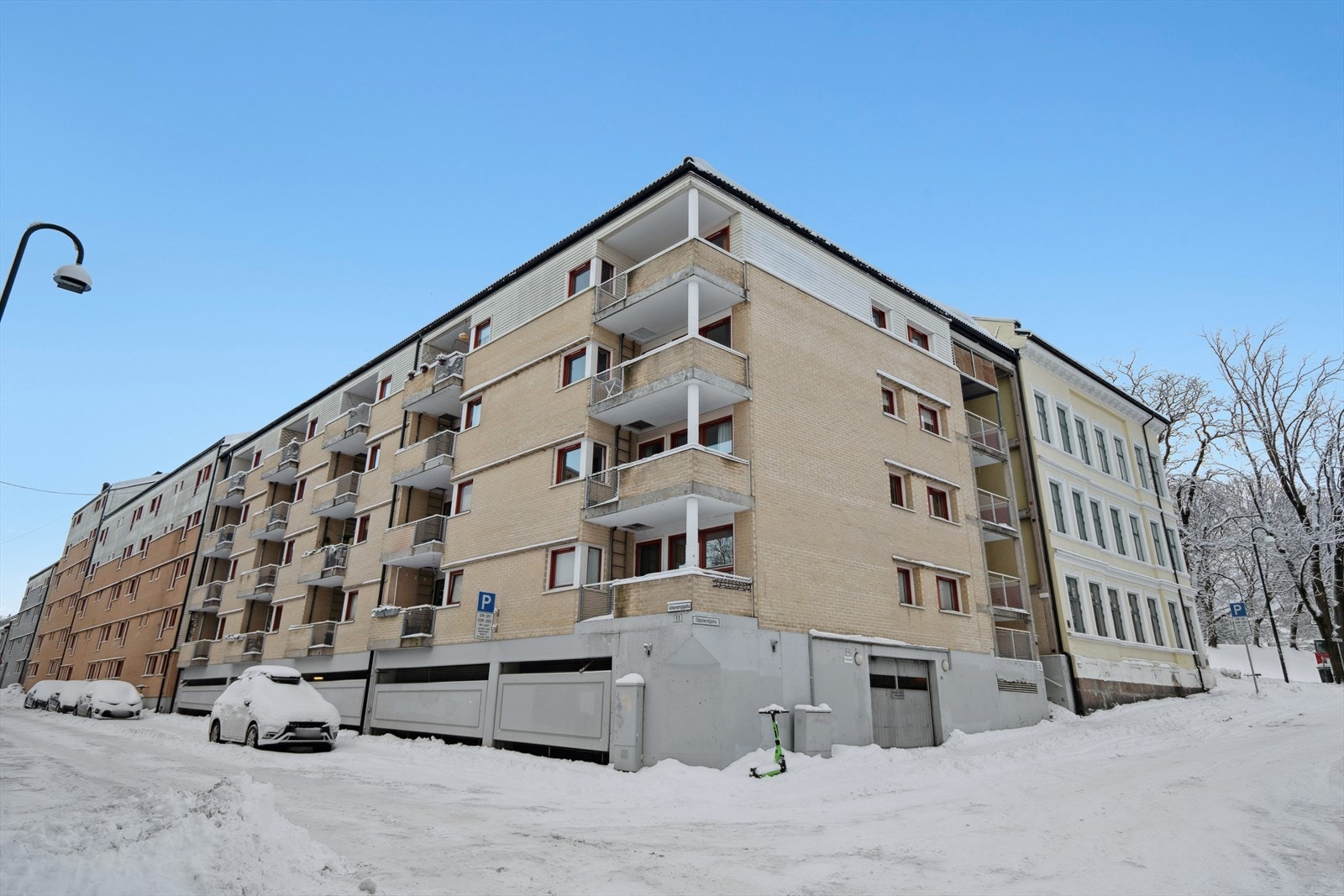 Leiligheten disponerer en loftsbod på ca. 3 m². Galleribilde