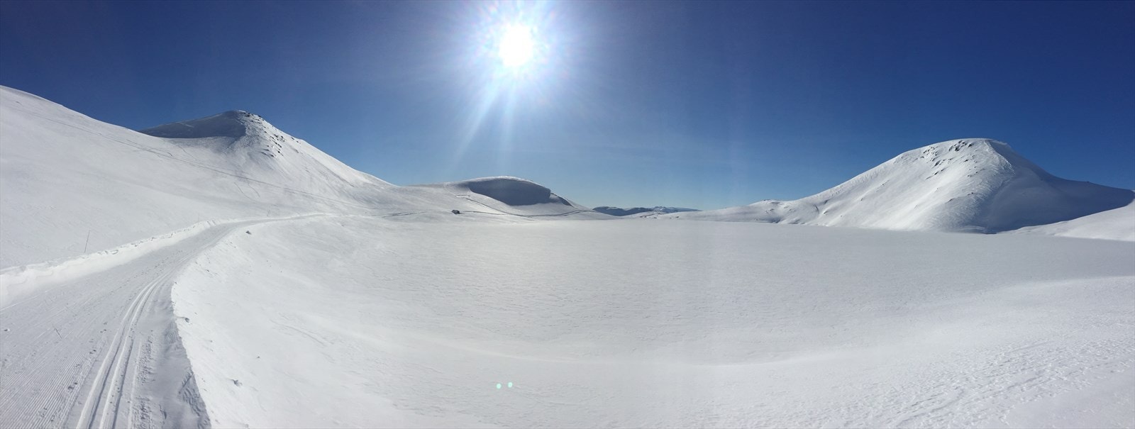 Om ein ønsker turar på langrenn, har ein heile 15 km preparerte langrennstrasear gjennom fem idylliske fjellsetrer å boltre seg i. (Selgars eige bilete) Galleribilde