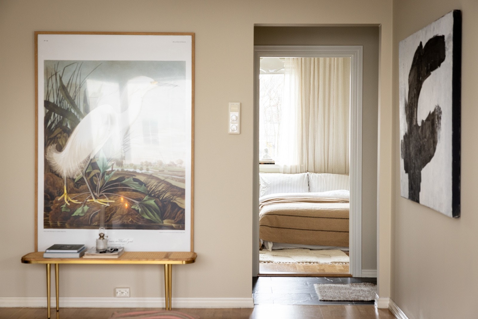 Leiligheten har to soverom av god størrelse, begge med adkomst fra entréen. Galleribilde