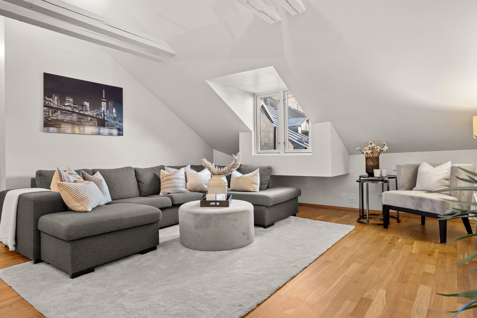 Leiligheten er bygd i 2012 og har en moderne standard. Galleribilde