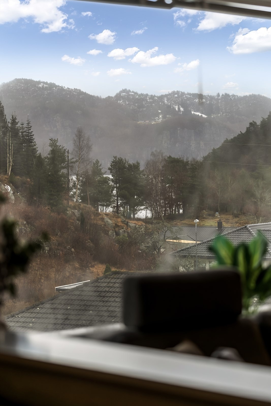 Utsikt fra stuevinduet Galleribilde