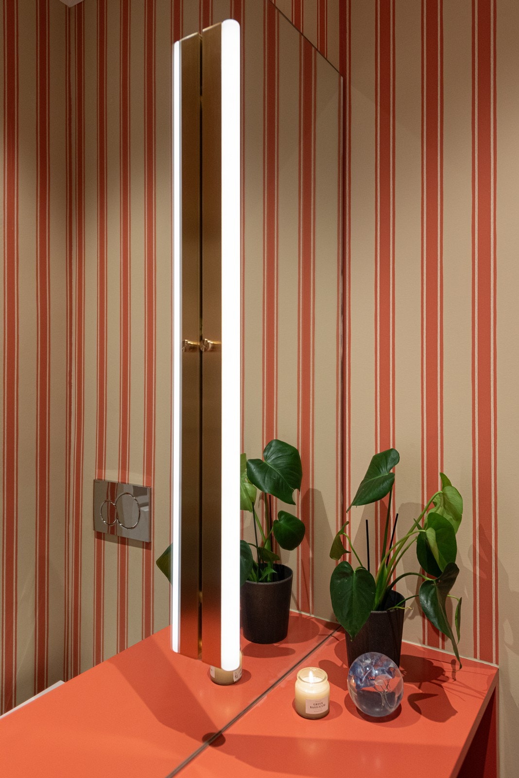 Lampe fra Rubn medfølger Galleribilde
