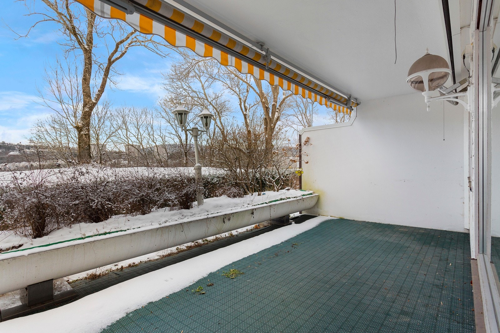 Utenfor stuen er det en terrasse på ca. 16 kvm. Galleribilde