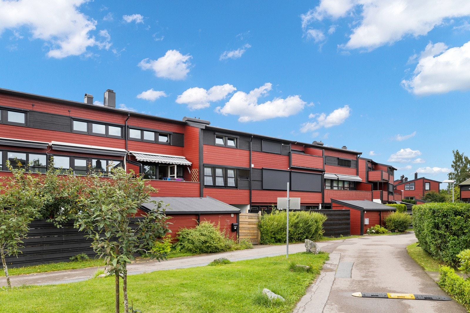 Borettslaget består av totalt 300 leiligheter fordelt på rekkehus og leiligheter Galleribilde