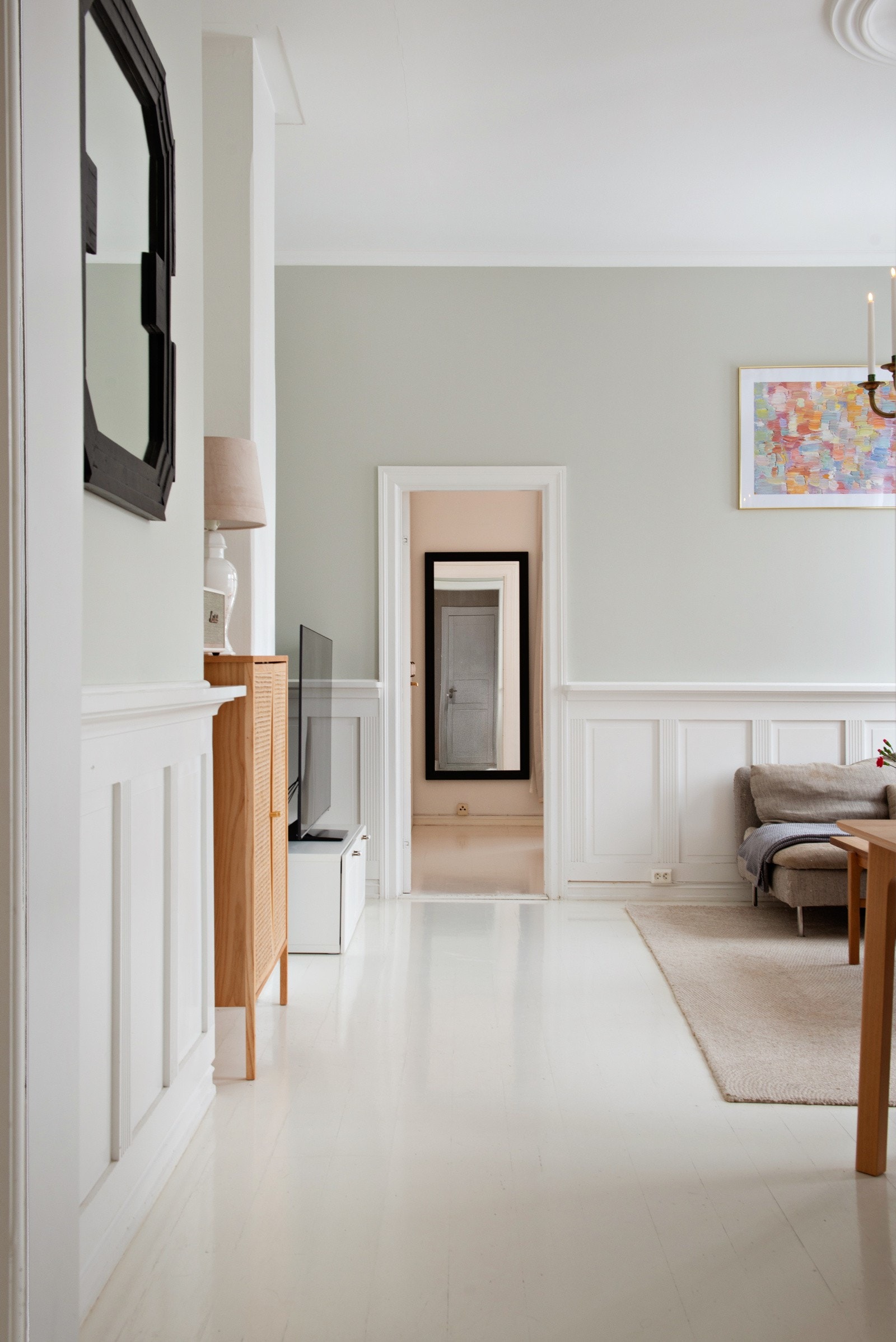 Hele boligen er svært lys. Galleribilde