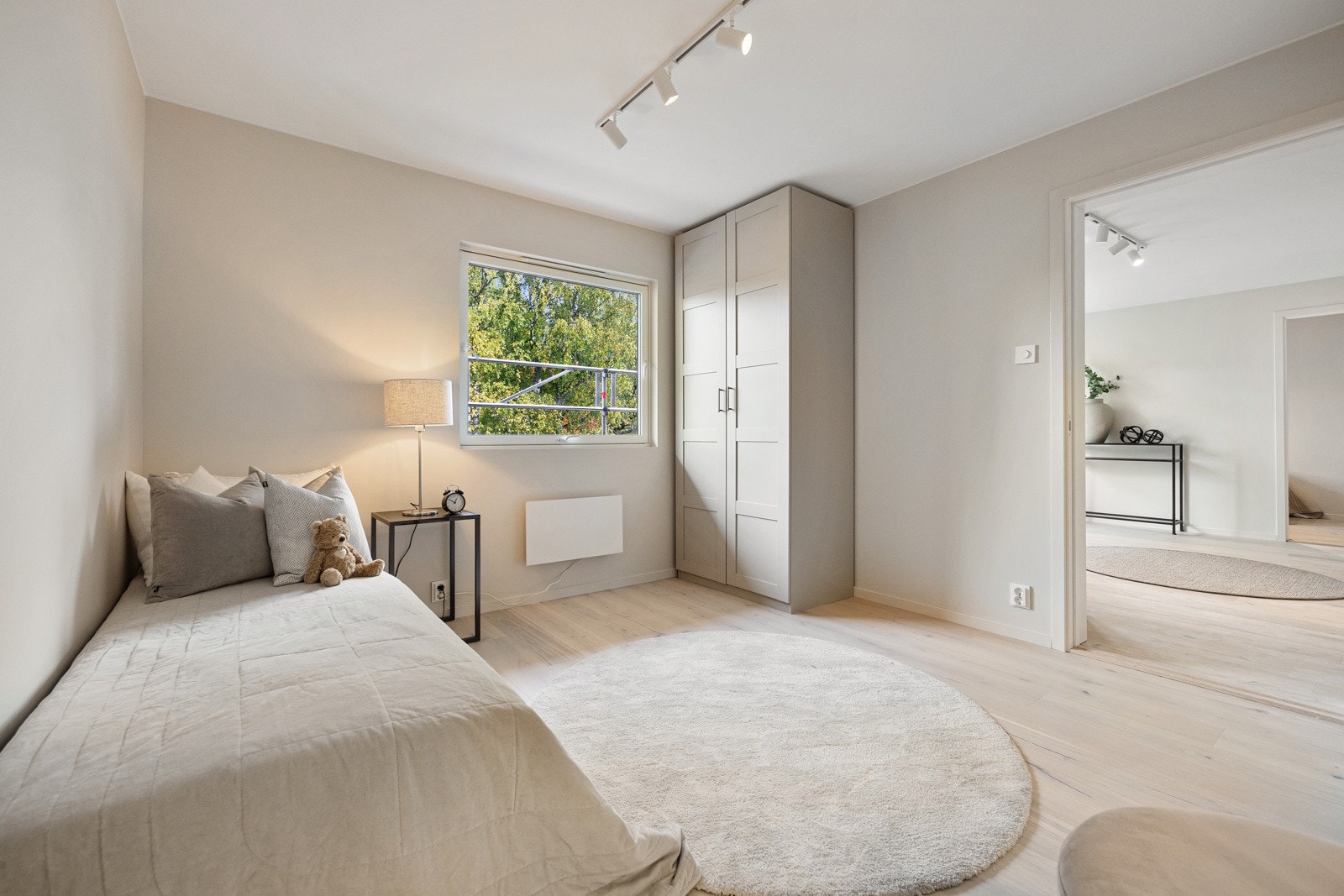 Garderobeskap på alle soverom. Galleribilde