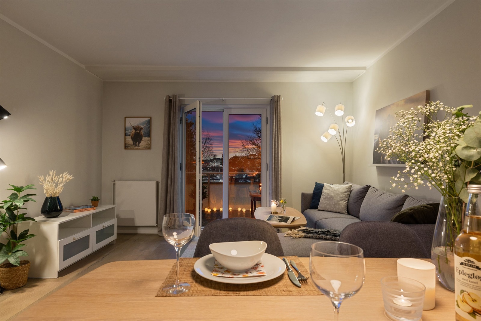 En lekker 3-roms topp- og endeleilighet med svært god intern beliggenhet! Galleribilde