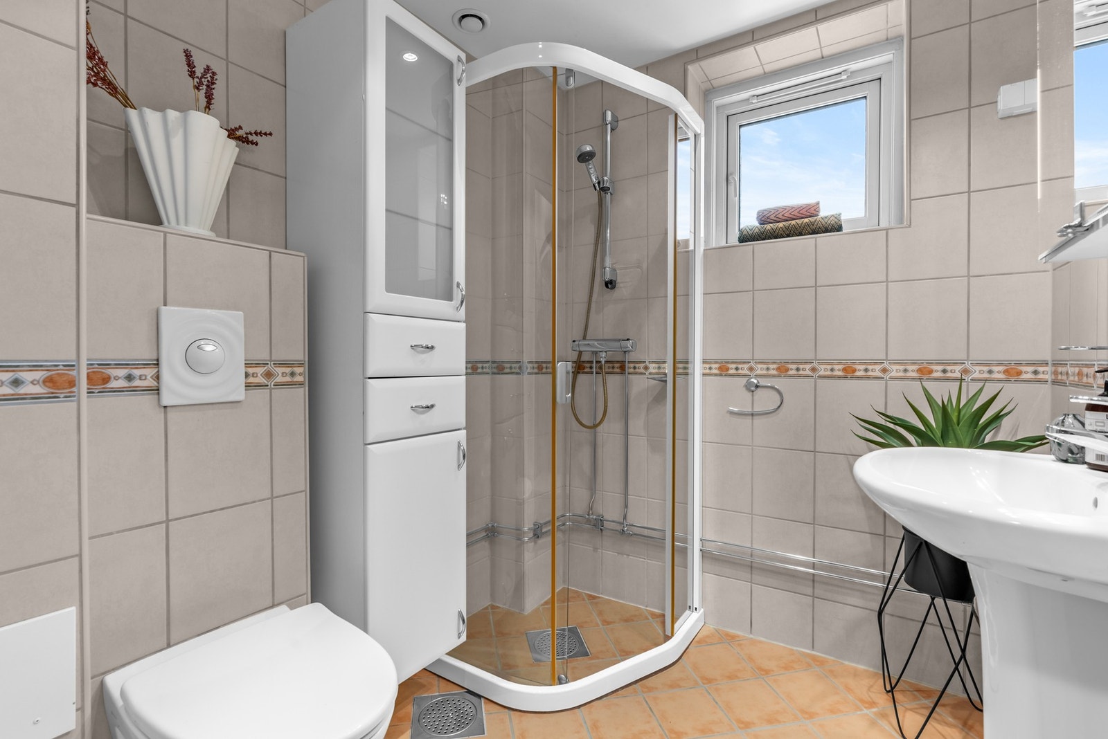 Badet ble rehabilitert i perioden 2005-2006 sammen med resten av våtrommene i borettslaget Galleribilde