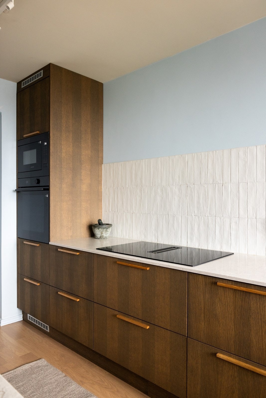 - Godt med benk- og skapplass - Galleribilde