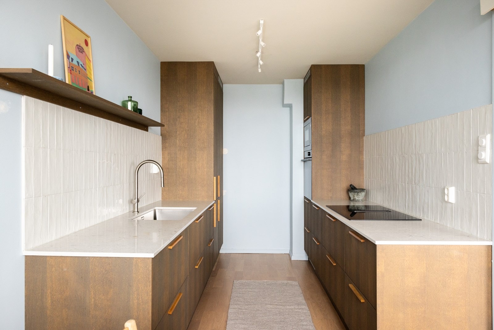 - Kjøkkenet er laget på mål fra Sandvik Interiør - Galleribilde